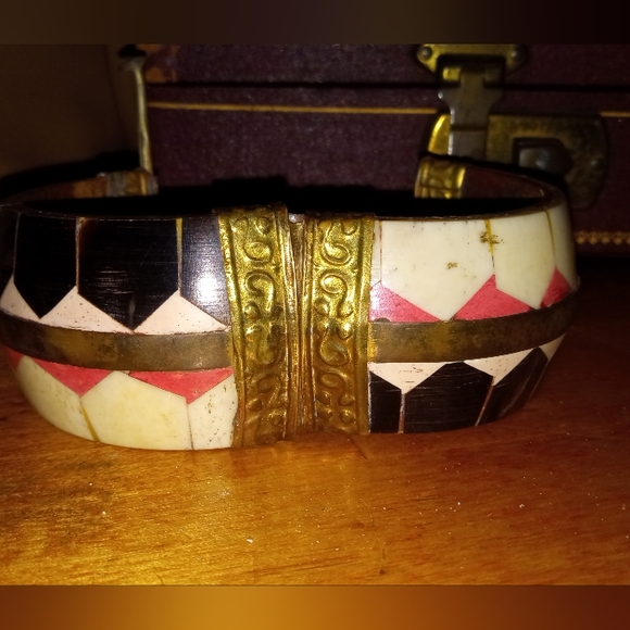 Vintage Wood and Metal Bracelet w/pin to close. Really beautiful - Picture 6 of 8